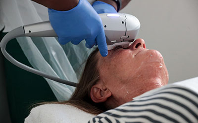 Top 5 Reasons to Choose Dove Dental Spa as Your Family Dentist in London